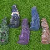 The parrot carving