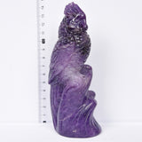 The parrot carving
