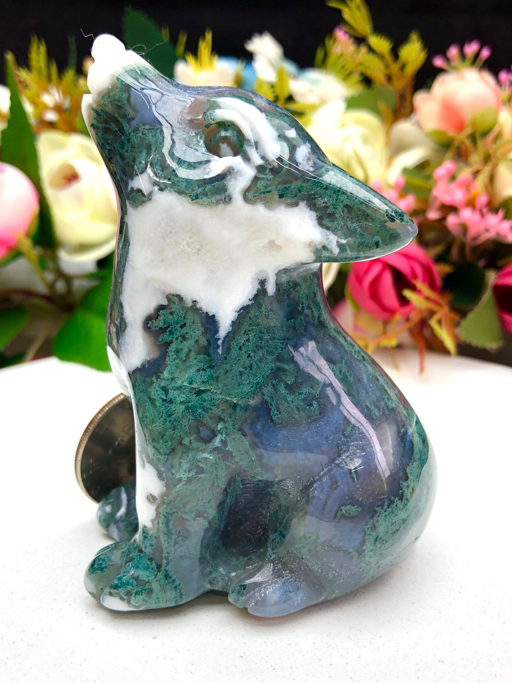 moss agate wolf carving