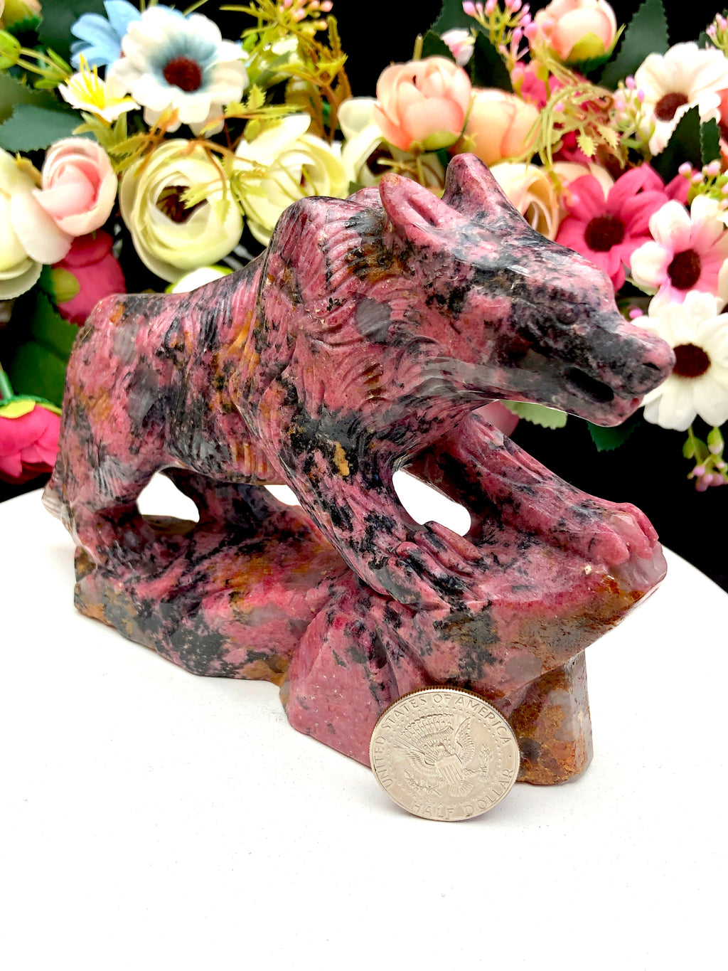Rhodonite Wolf