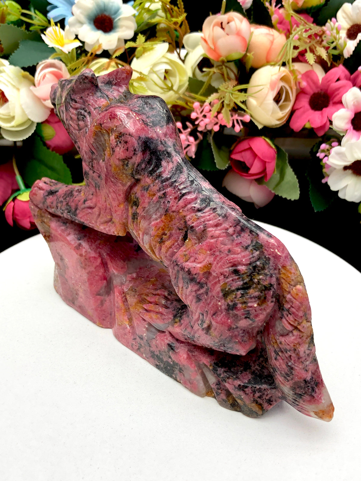 Rhodonite Wolf