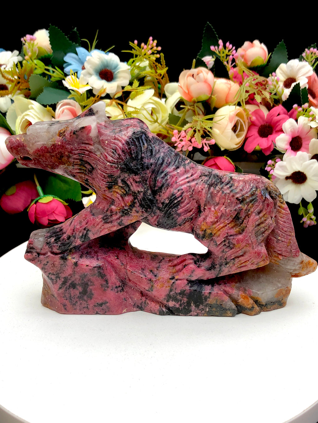 Rhodonite Wolf