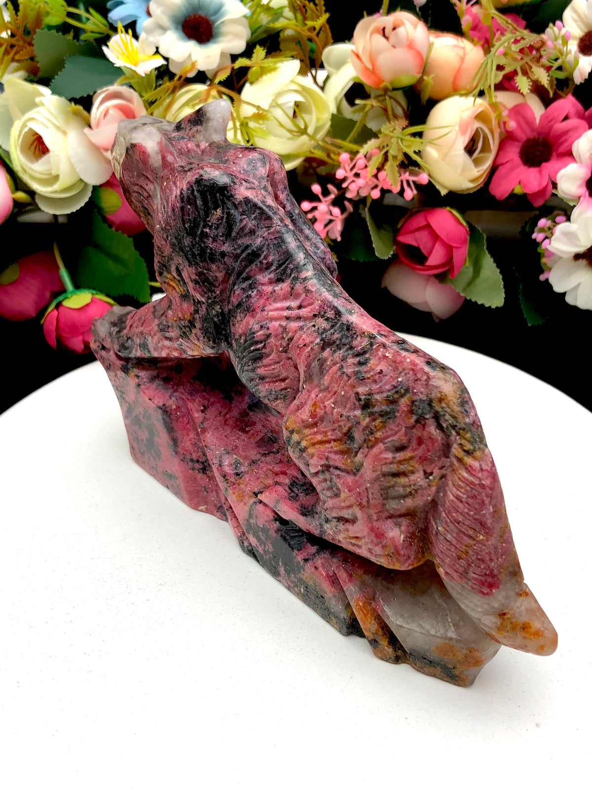 Rhodonite Wolf