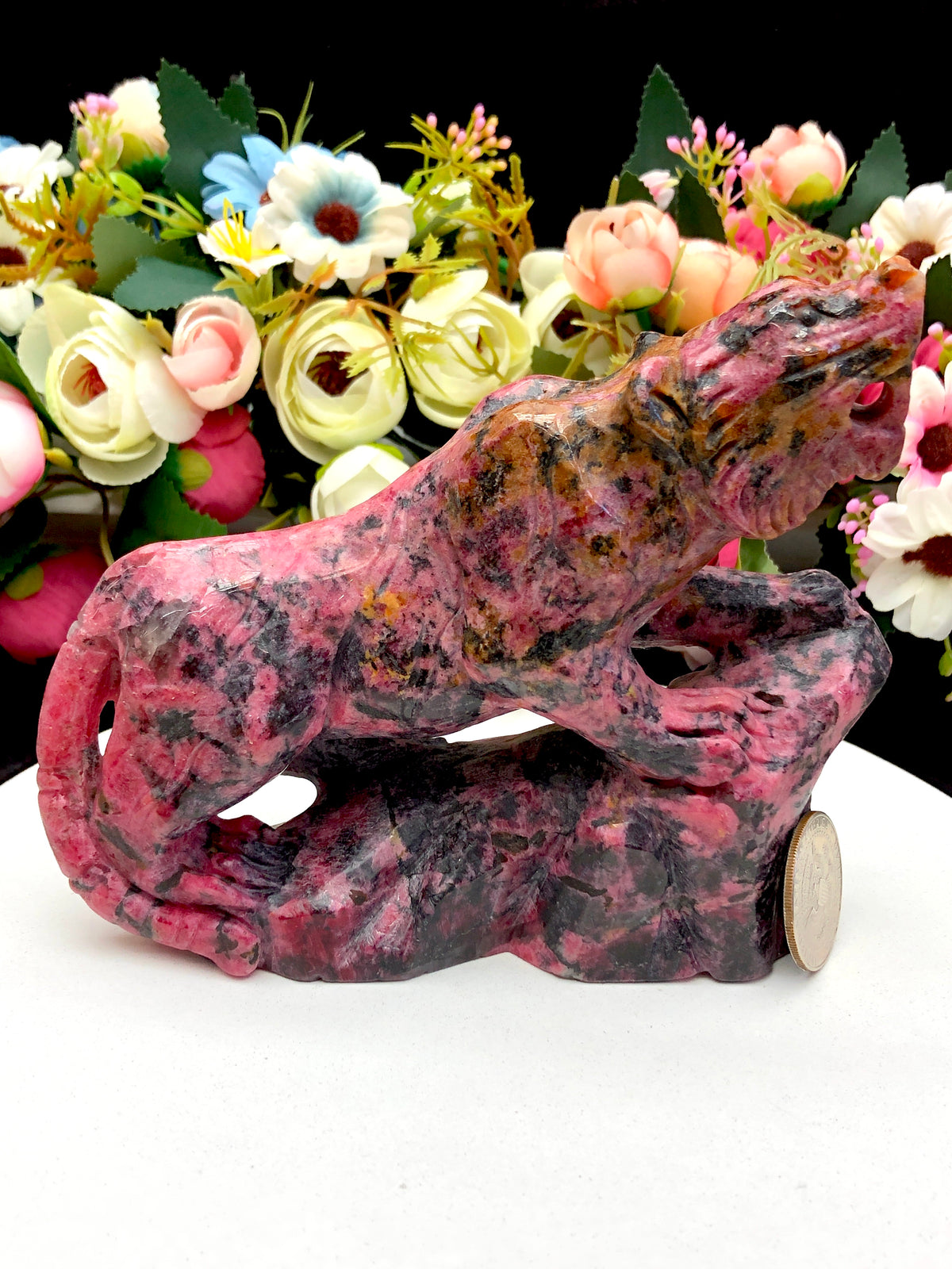 Rhodonite Wolf