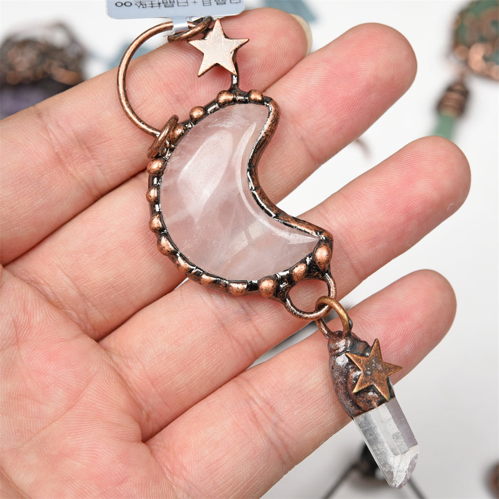 【Varma Vendo】 Kruda Kristala manfarita pendĉeno 