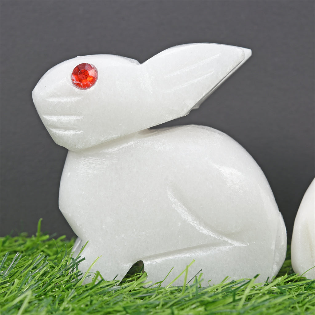 【2022.7.25】White jade carving rabbit